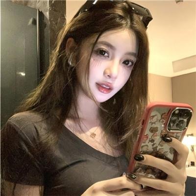 白莲花度假村第一季