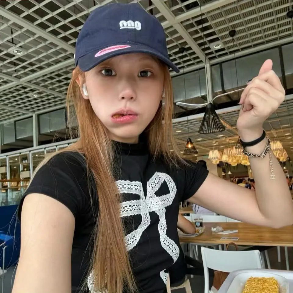 黑疯婆子的快乐圣诞节